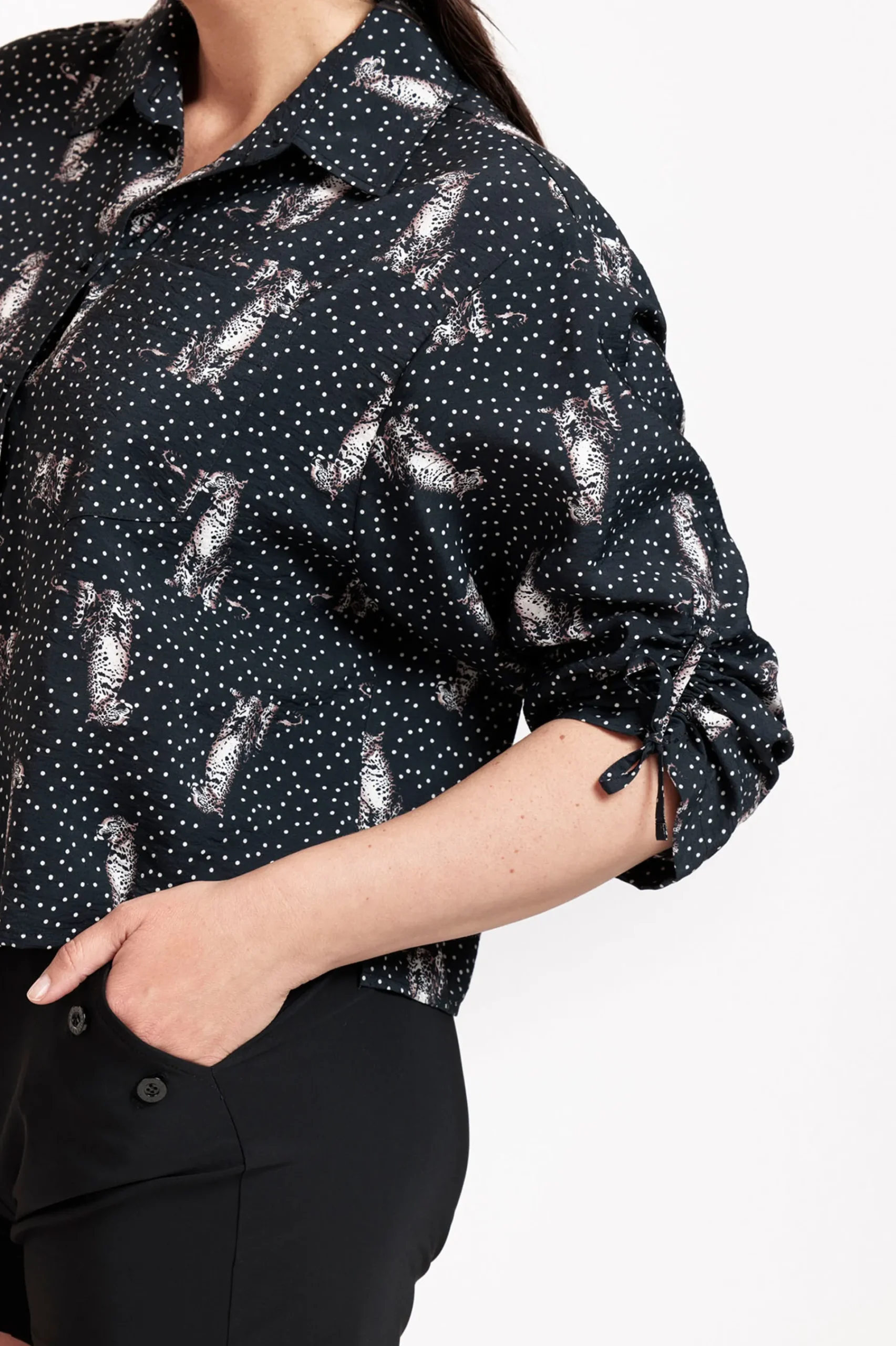 Studio Anneloes Dionne dot panther blouse -