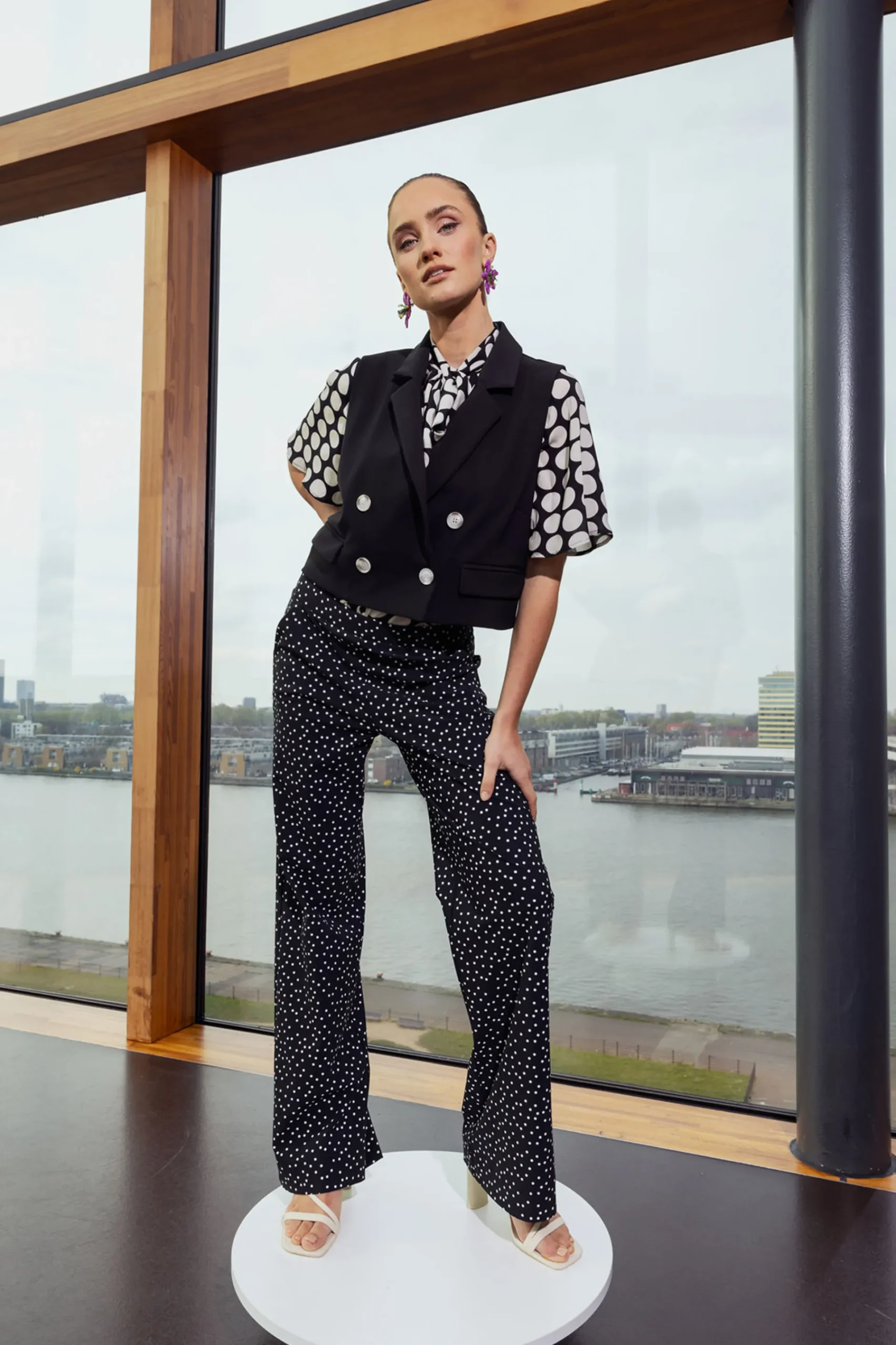 Studio Anneloes Leonore bonded gilet -