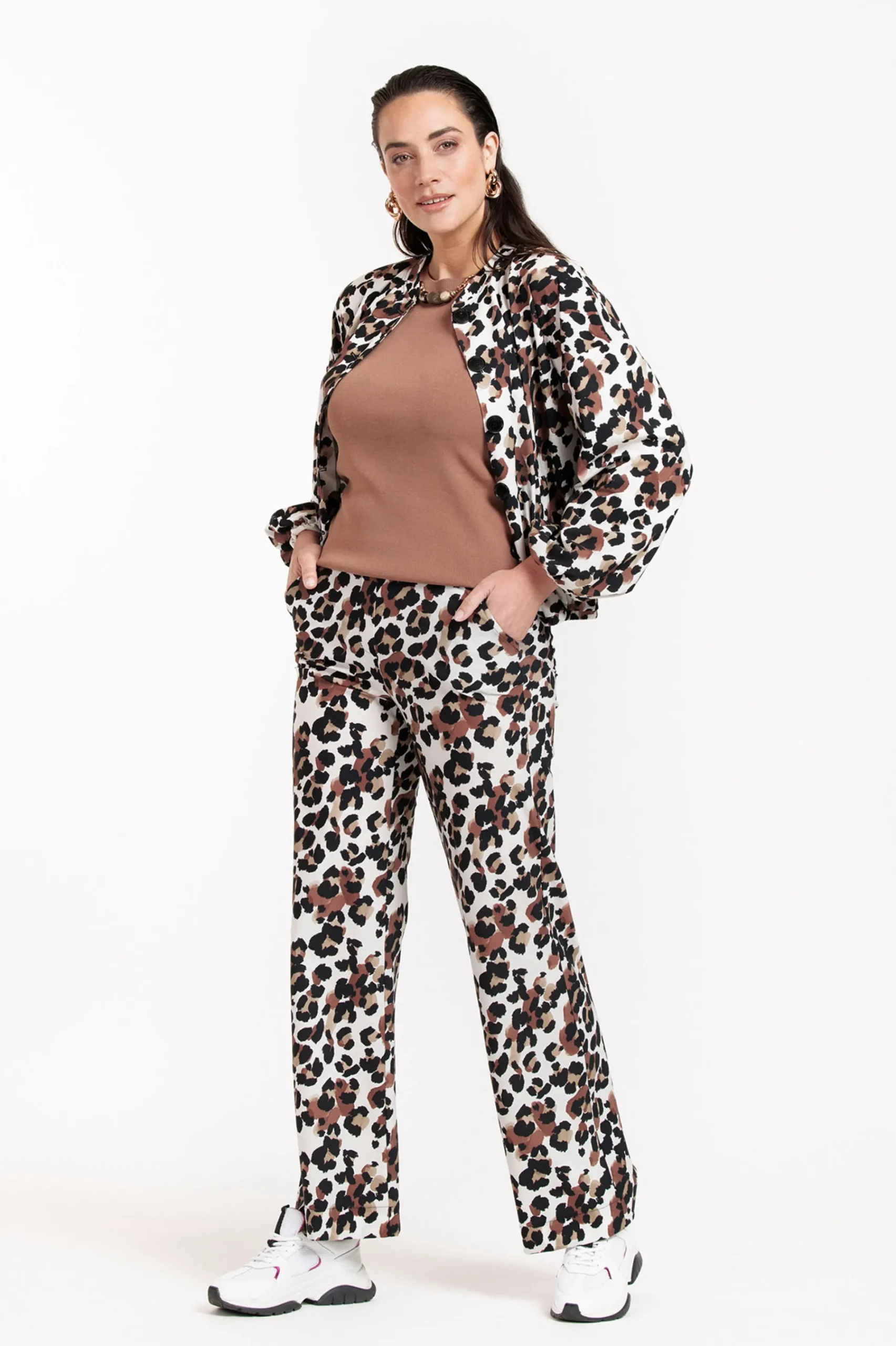 Studio Anneloes Nanou leo balloon bomber -