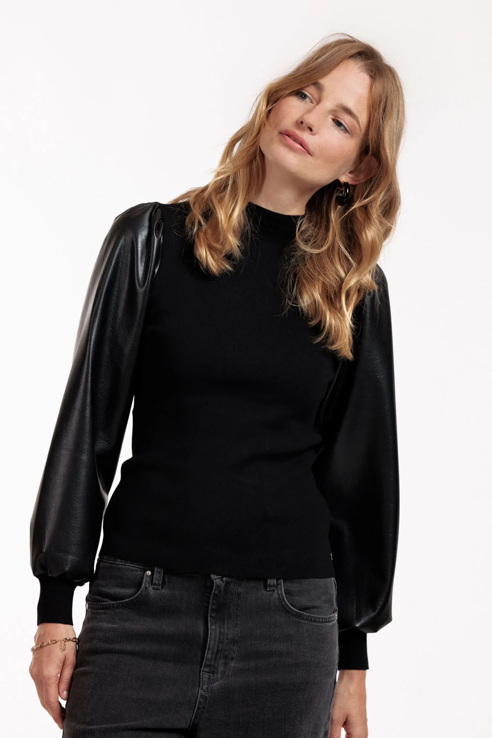 Studio Anneloes Noortje faux leather pullover -